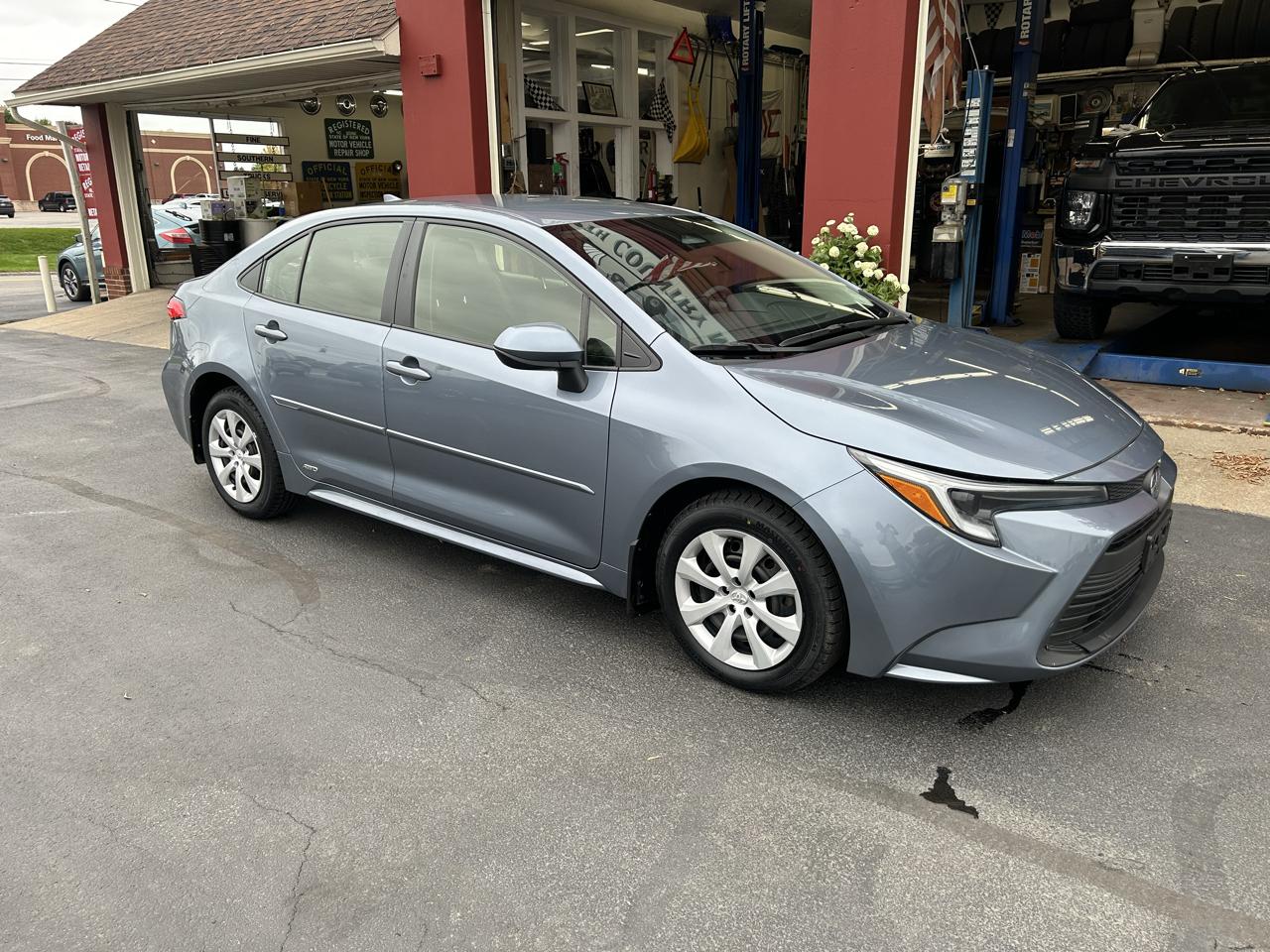 Toyota Corolla Hybrid LE AWD (Natl) 2023