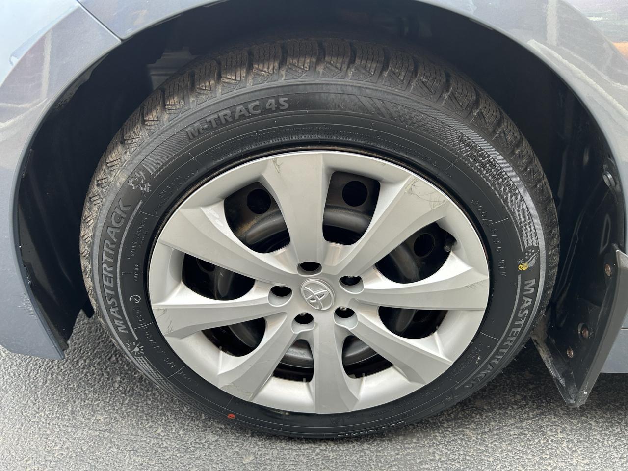 Toyota Corolla Hybrid LE AWD (Natl) 2023