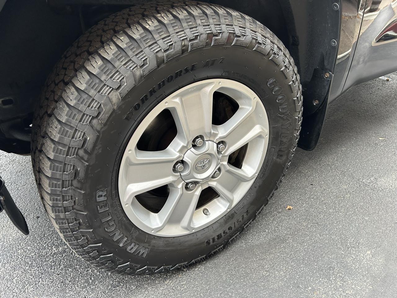 Toyota Tundra 4WD SR5 Double Cab 6.5' Bed 5.7L (Natl) 2018