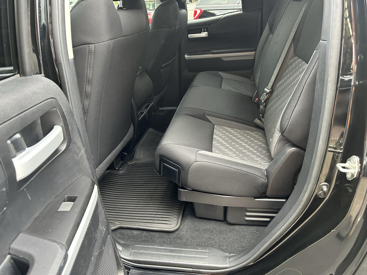 Toyota Tundra 4WD SR5 Double Cab 6.5' Bed 5.7L (Natl) 2018