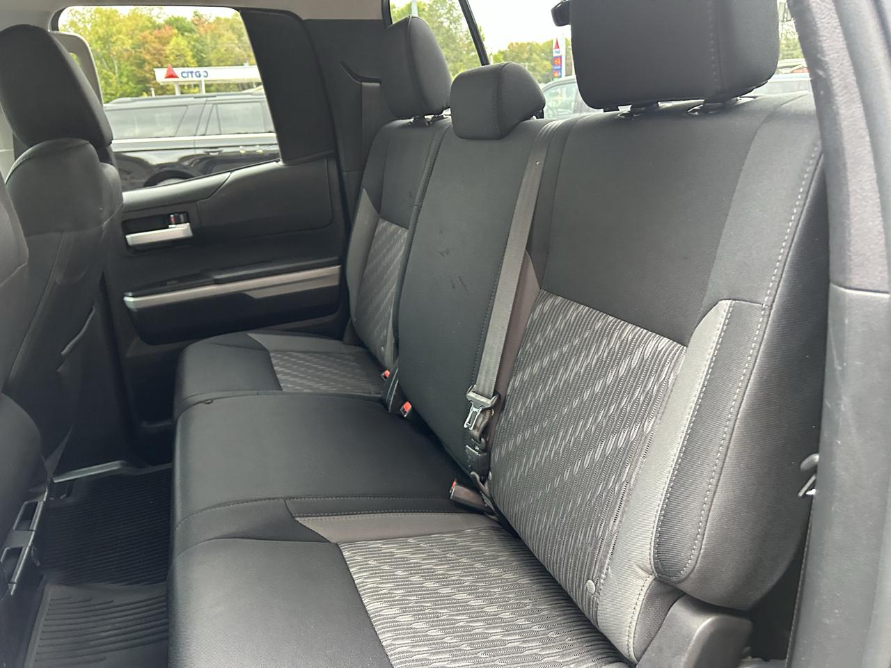 Toyota Tundra 4WD SR5 Double Cab 6.5' Bed 5.7L (Natl) 2018