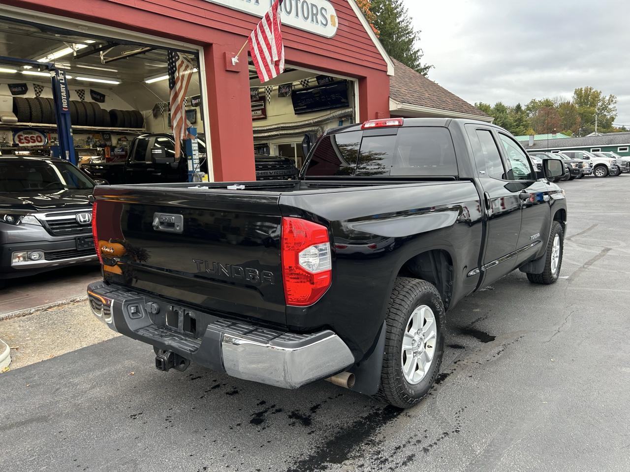 Toyota Tundra 4WD SR5 Double Cab 6.5' Bed 5.7L (Natl) 2018