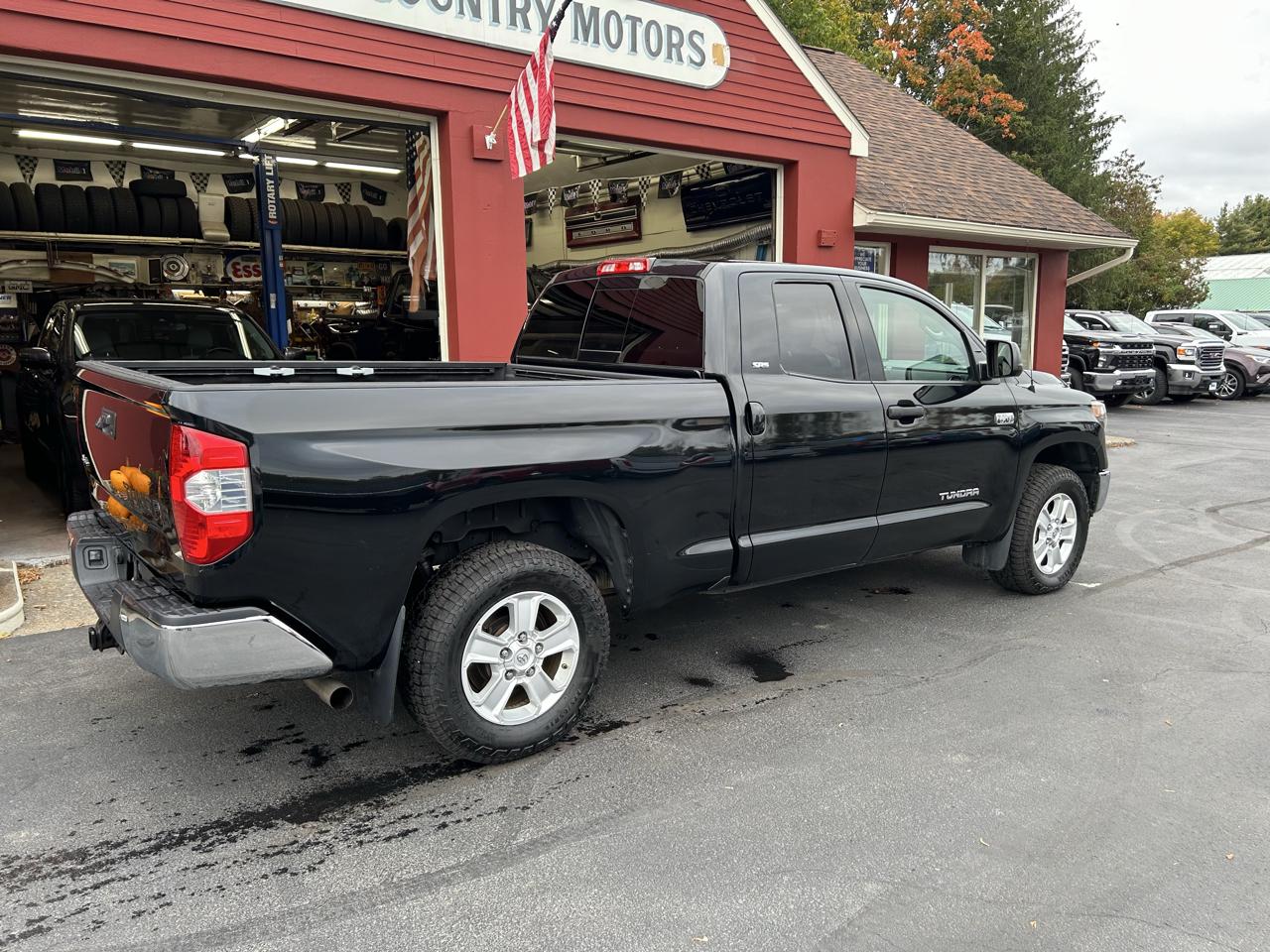 Toyota Tundra 4WD SR5 Double Cab 6.5' Bed 5.7L (Natl) 2018