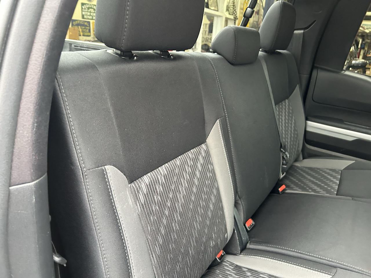 Toyota Tundra 4WD SR5 Double Cab 6.5' Bed 5.7L (Natl) 2018