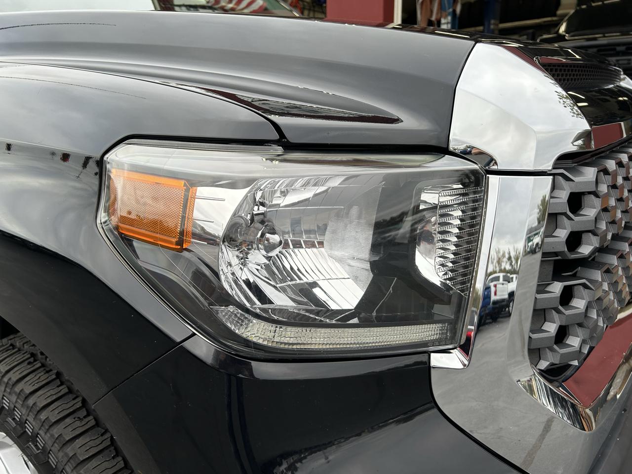 Toyota Tundra 4WD SR5 Double Cab 6.5' Bed 5.7L (Natl) 2018