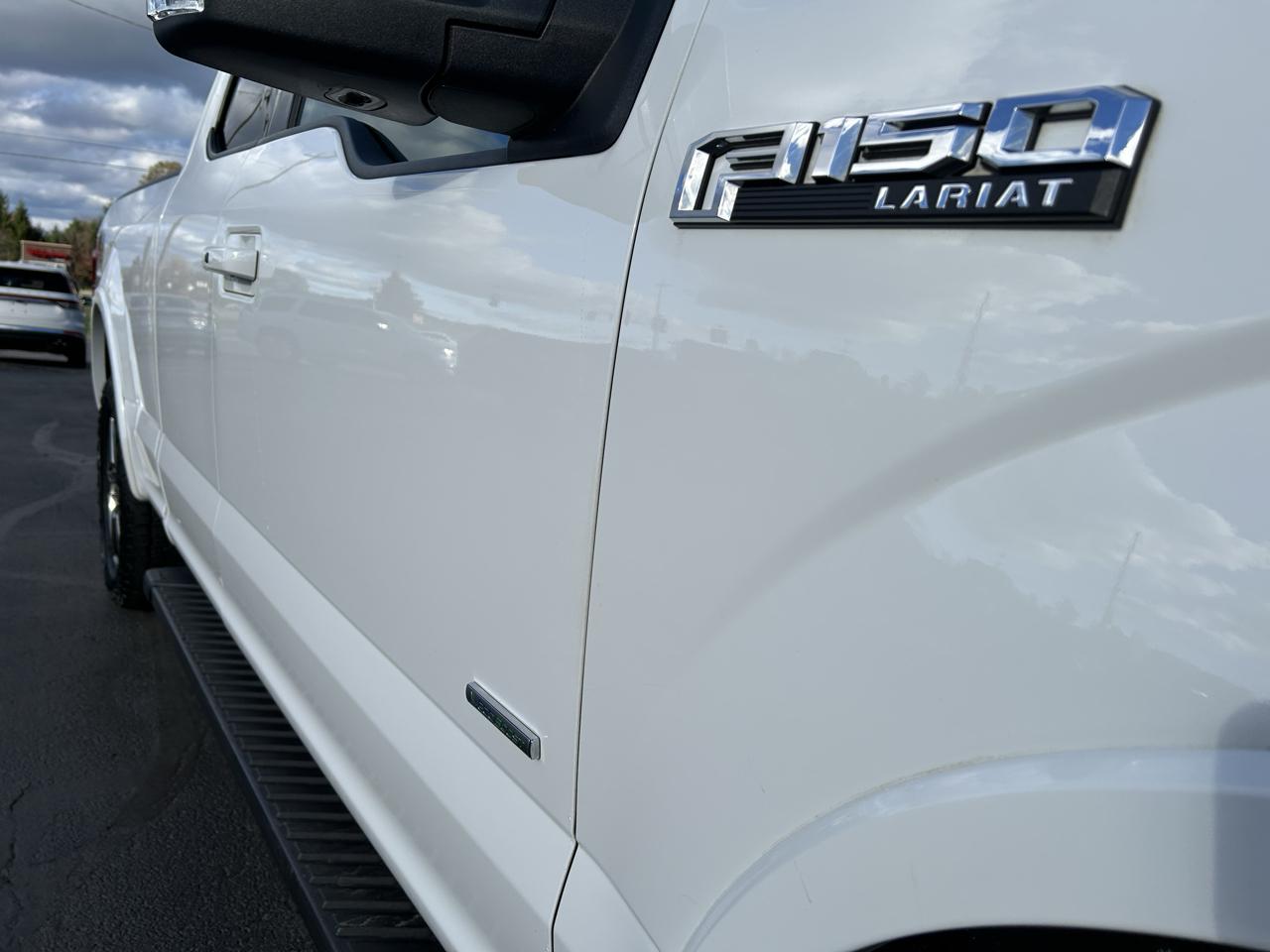 Ford F-150 4WD SuperCab 145" Lariat 2016