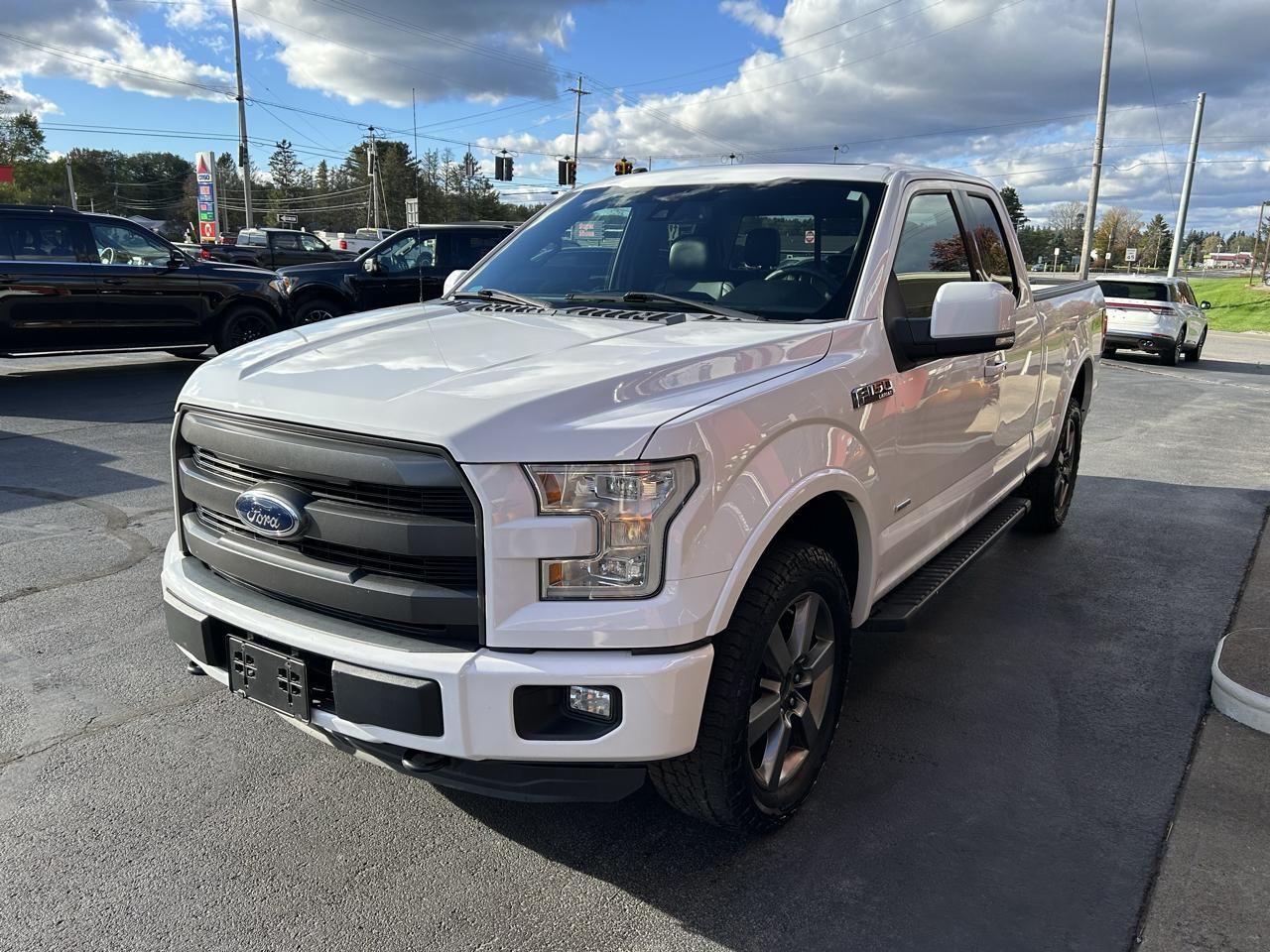 Ford F-150 4WD SuperCab 145" Lariat 2016