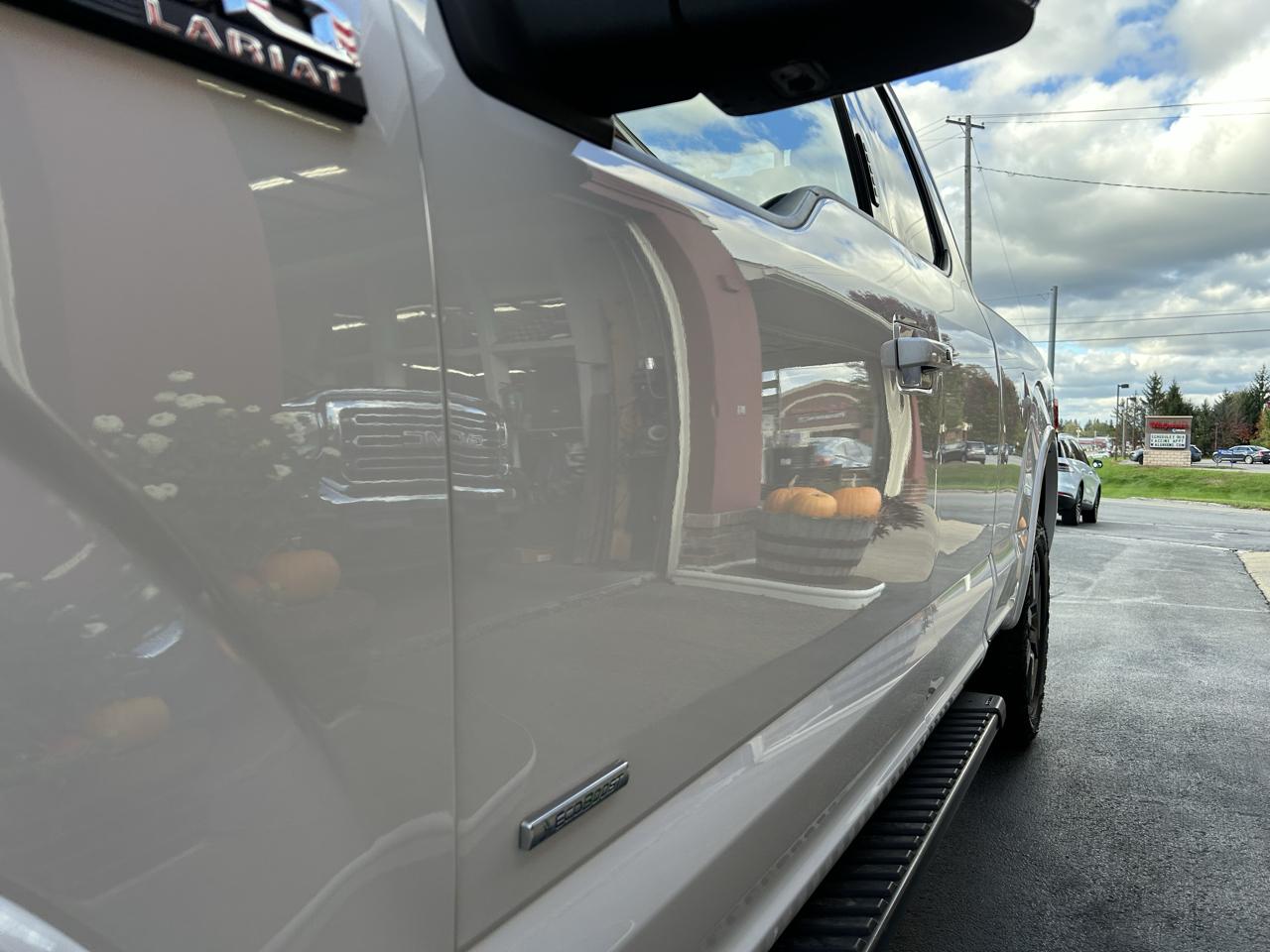 Ford F-150 4WD SuperCab 145" Lariat 2016
