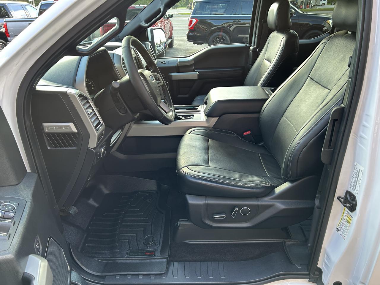 Ford F-150 4WD SuperCab 145" Lariat 2016