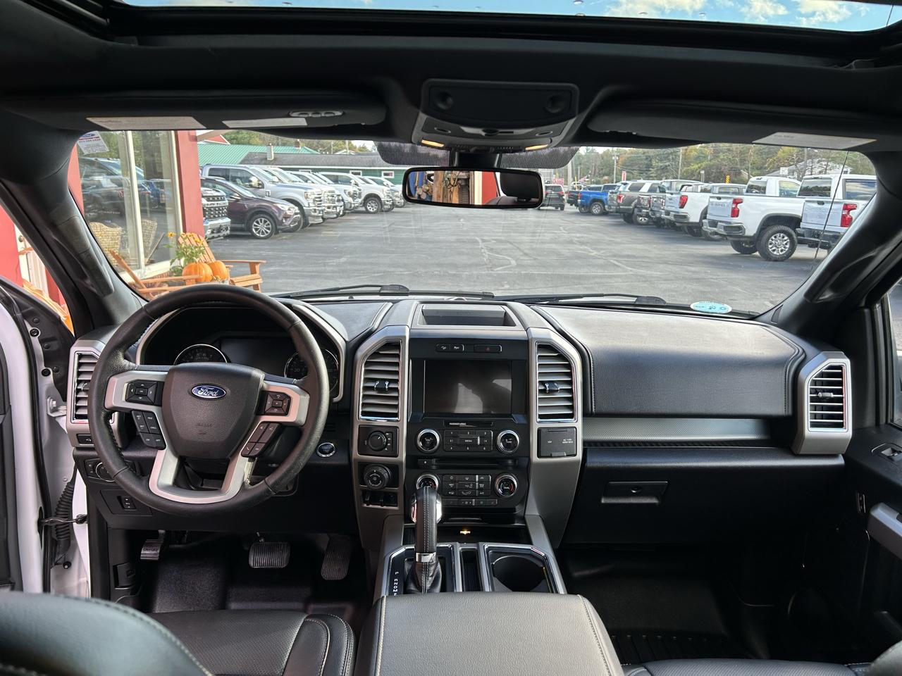 Ford F-150 4WD SuperCab 145" Lariat 2016