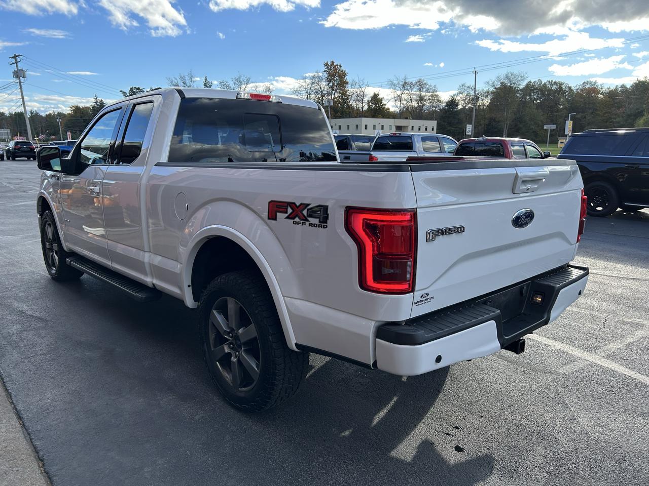 Ford F-150 4WD SuperCab 145" Lariat 2016