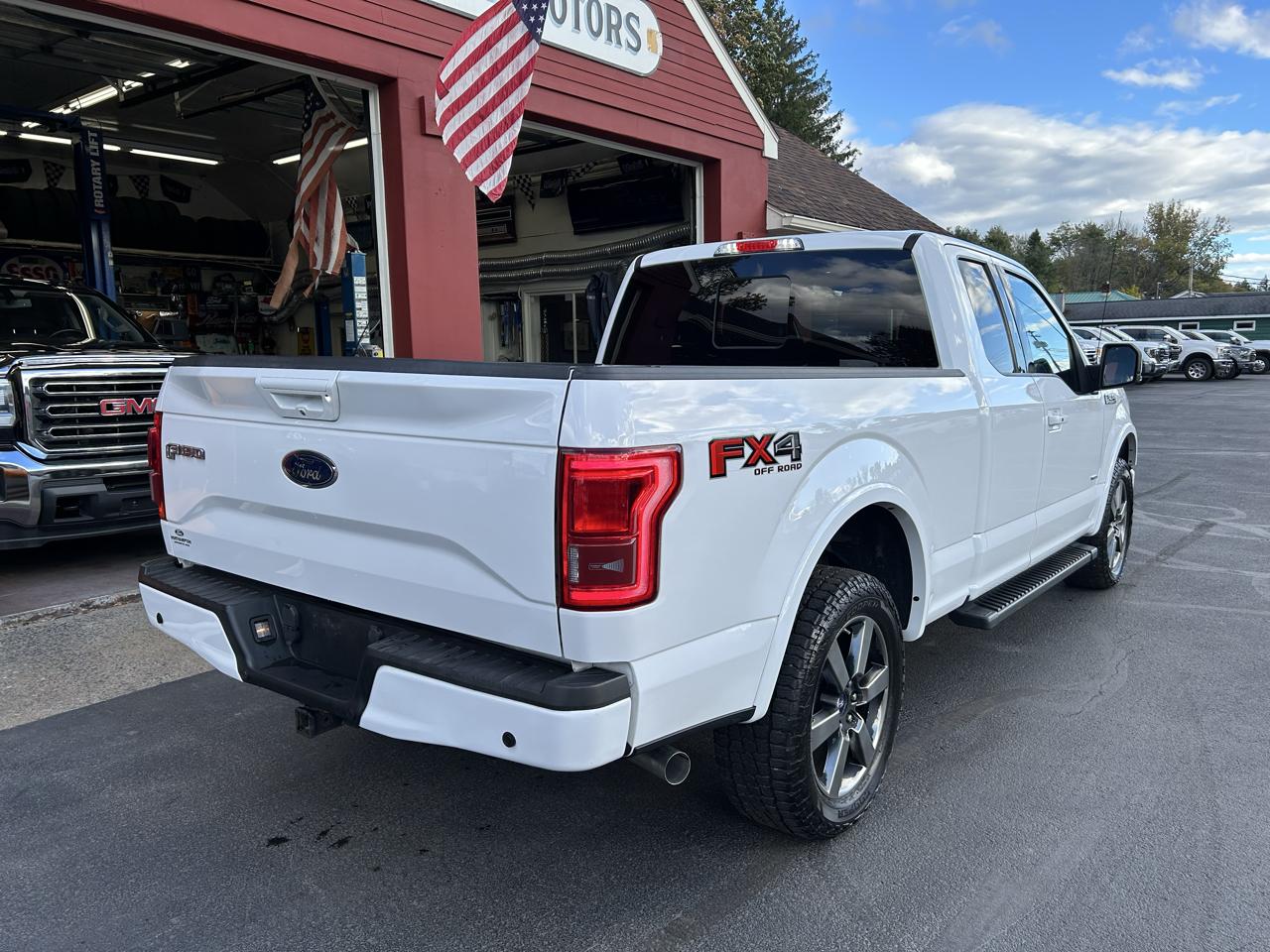 Ford F-150 4WD SuperCab 145" Lariat 2016