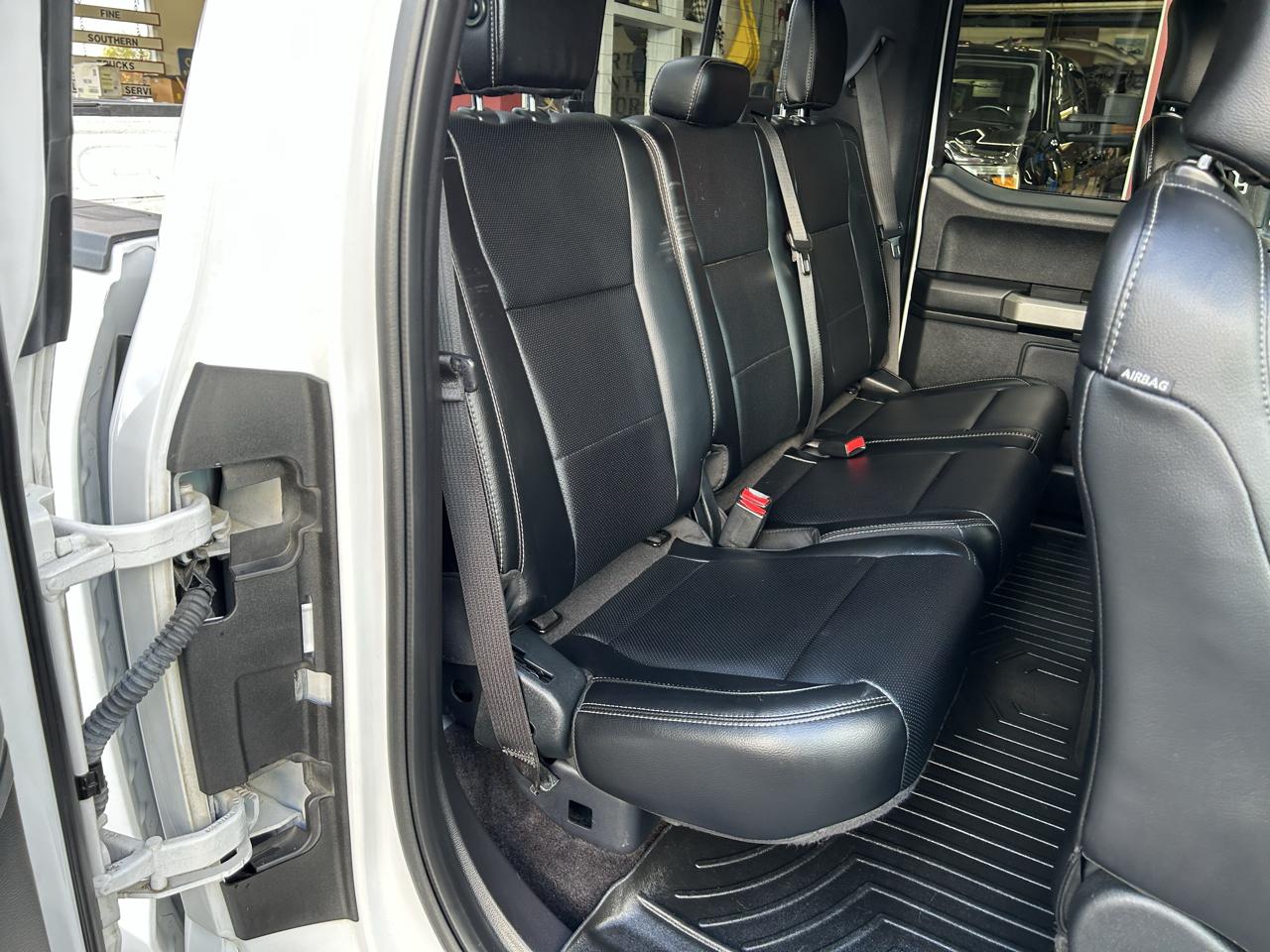 Ford F-150 4WD SuperCab 145" Lariat 2016