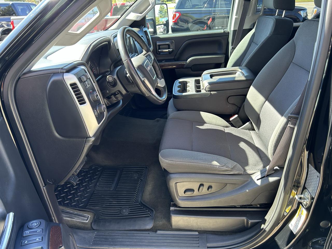 GMC Sierra 3500HD 4WD Crew Cab 153.7" SLE 2016