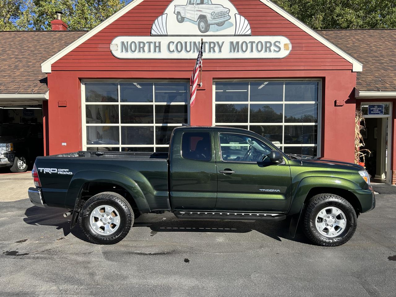 Toyota Tacoma 4WD Access Cab V6 MT (Natl) 2014