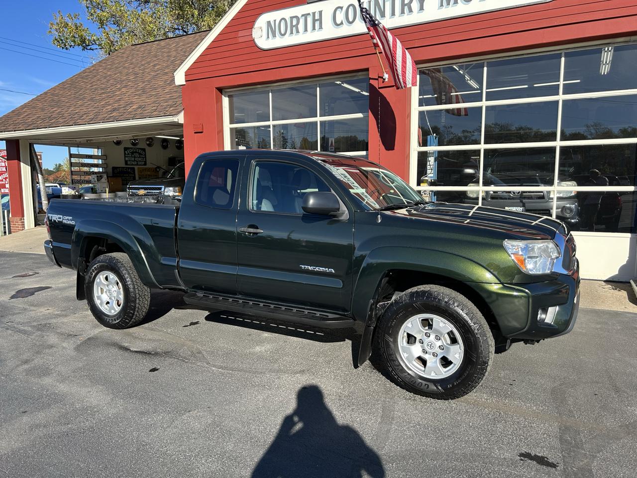 Toyota Tacoma 4WD Access Cab V6 MT (Natl) 2014