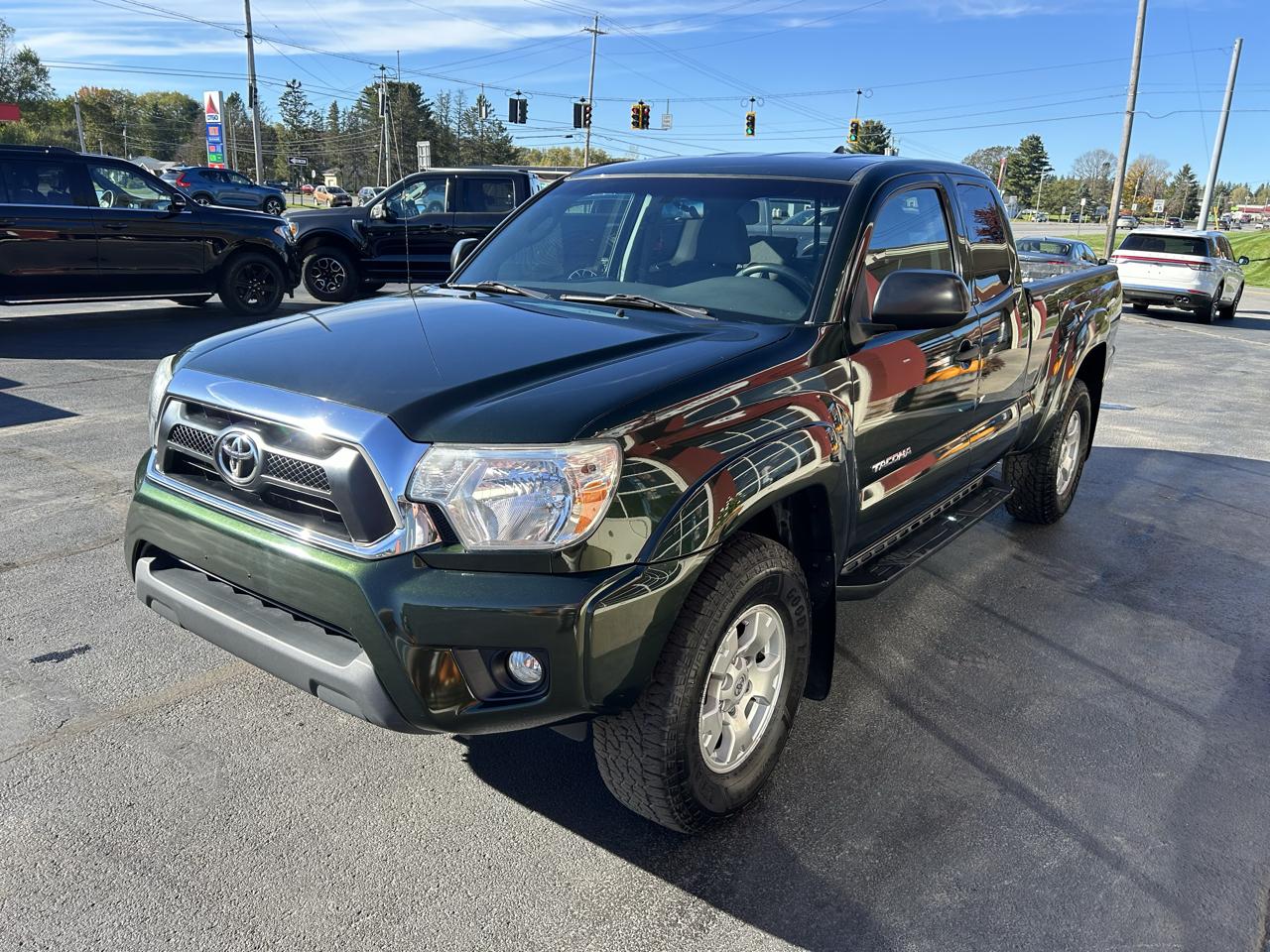 Toyota Tacoma 4WD Access Cab V6 MT (Natl) 2014