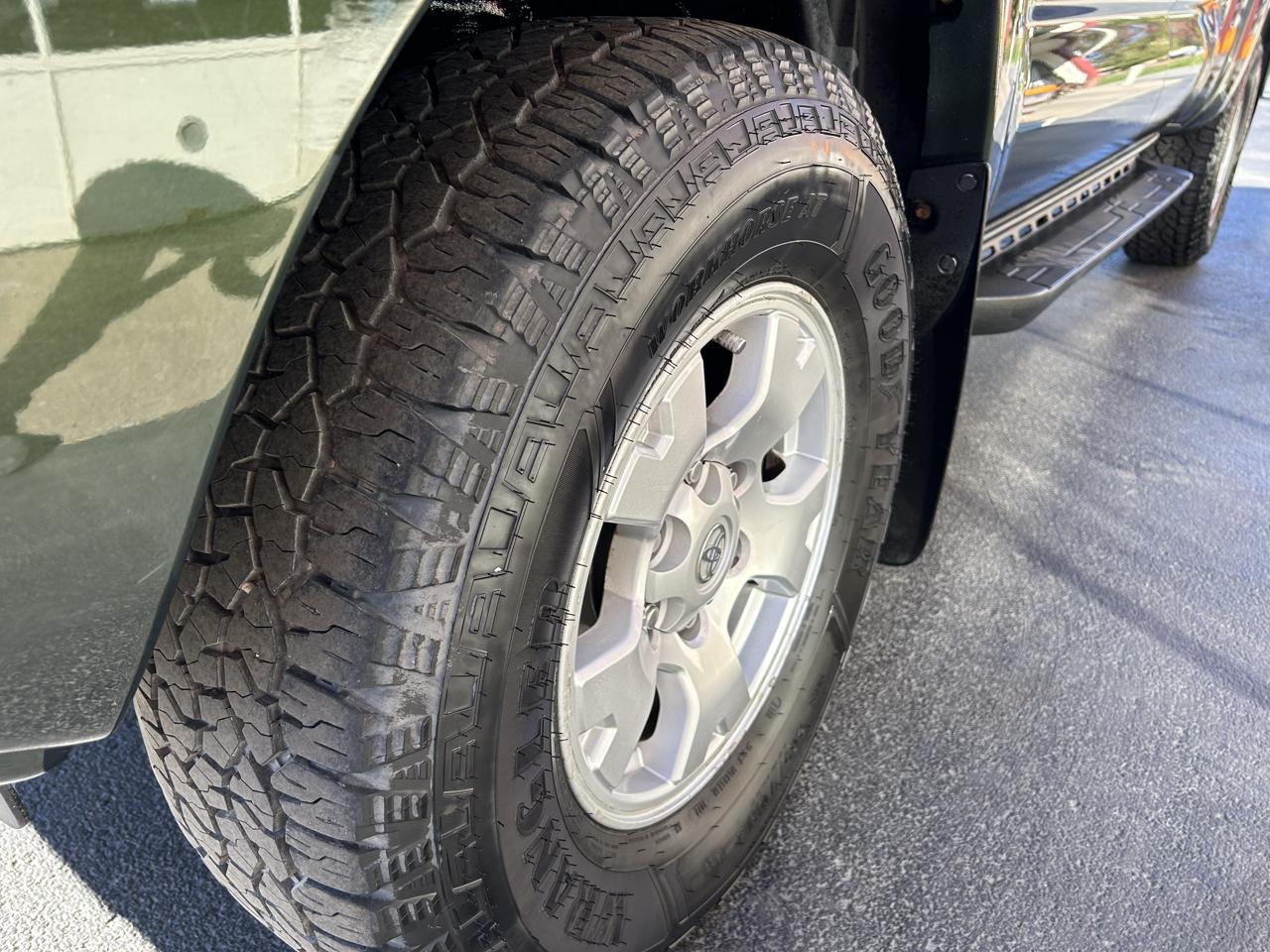 Toyota Tacoma 4WD Access Cab V6 MT (Natl) 2014