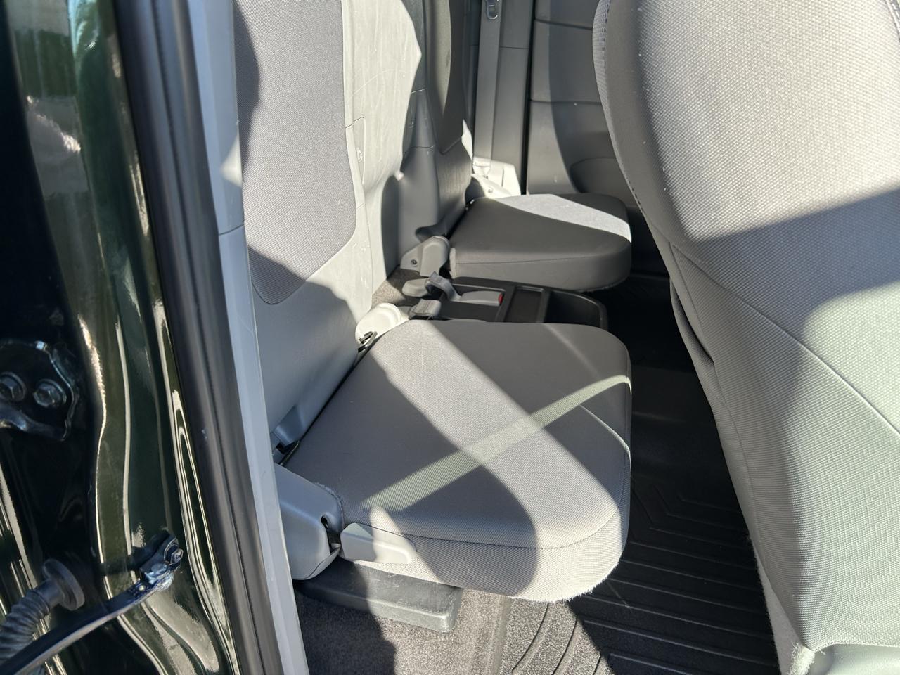 Toyota Tacoma 4WD Access Cab V6 MT (Natl) 2014