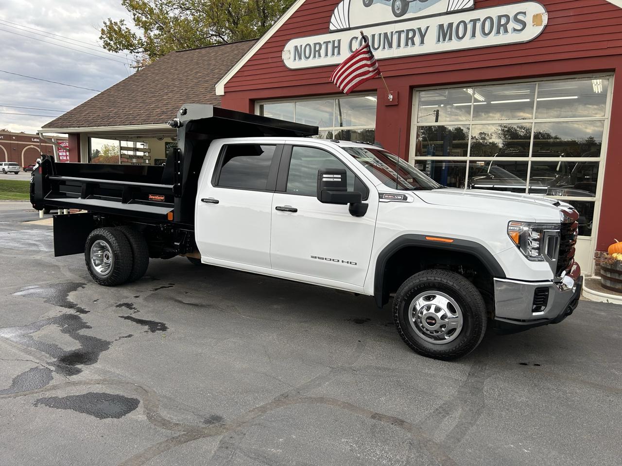 GMC Sierra 3500HD CC 4WD Crew Cab 177" WB, 60" CA Pro 2022