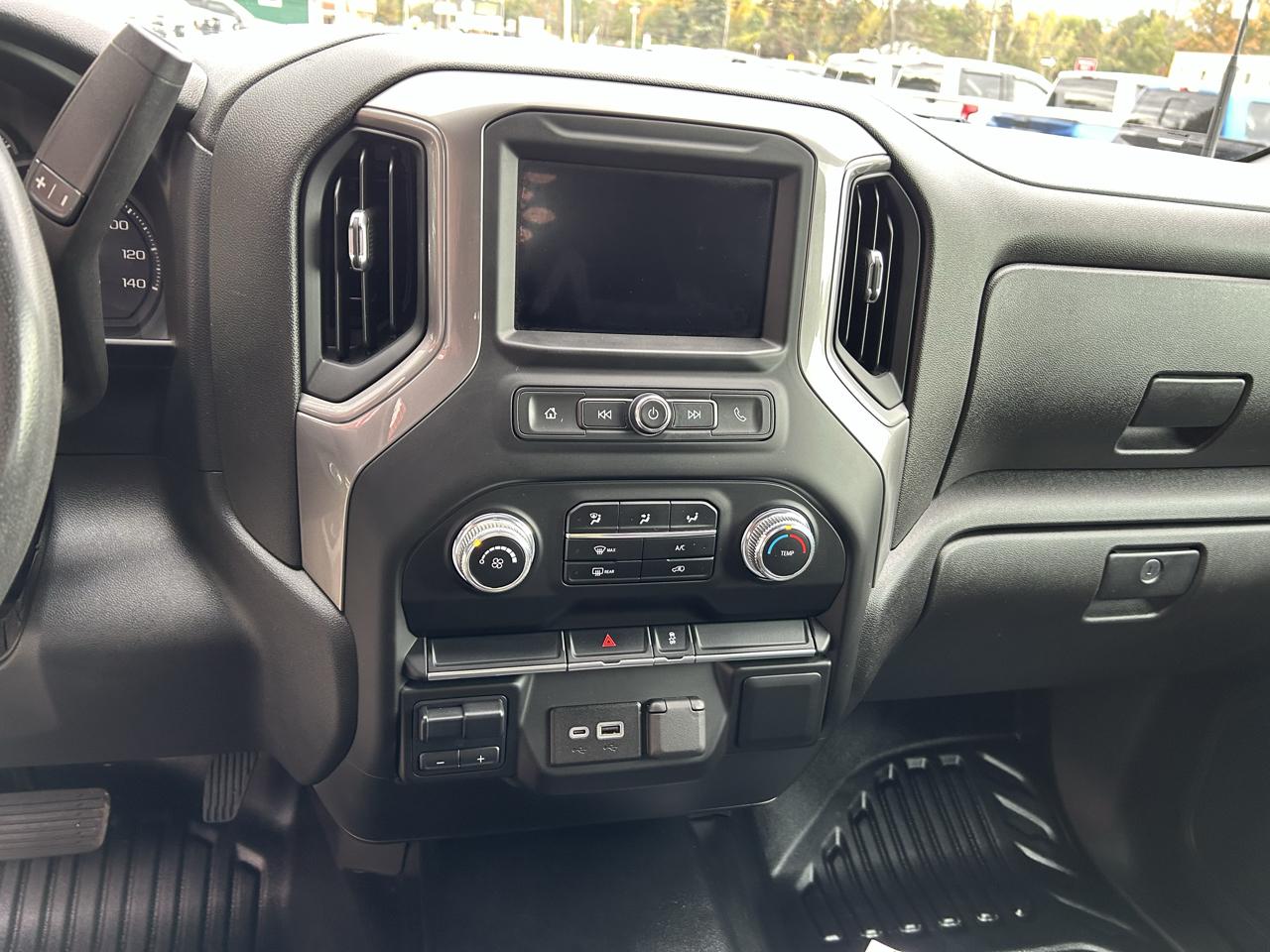 GMC Sierra 3500HD CC 4WD Crew Cab 177" WB, 60" CA Pro 2022