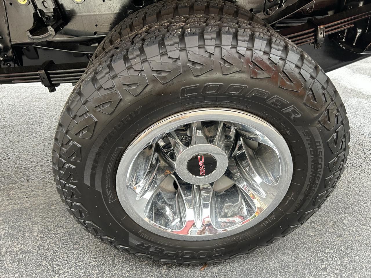 GMC Sierra 3500HD CC 4WD Crew Cab 177" WB, 60" CA Pro 2022