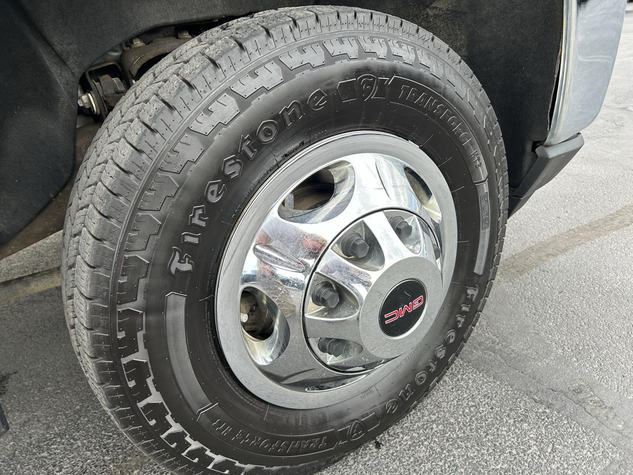 GMC Sierra 3500HD CC 4WD Crew Cab 177" WB, 60" CA Pro 2022