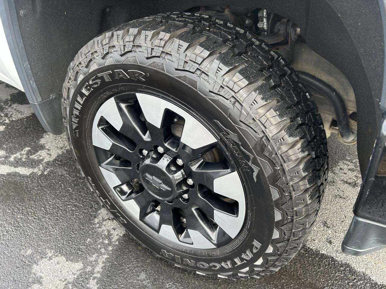 Chevrolet Silverado 2500HD 4WD Crew Cab 159" Custom 2020