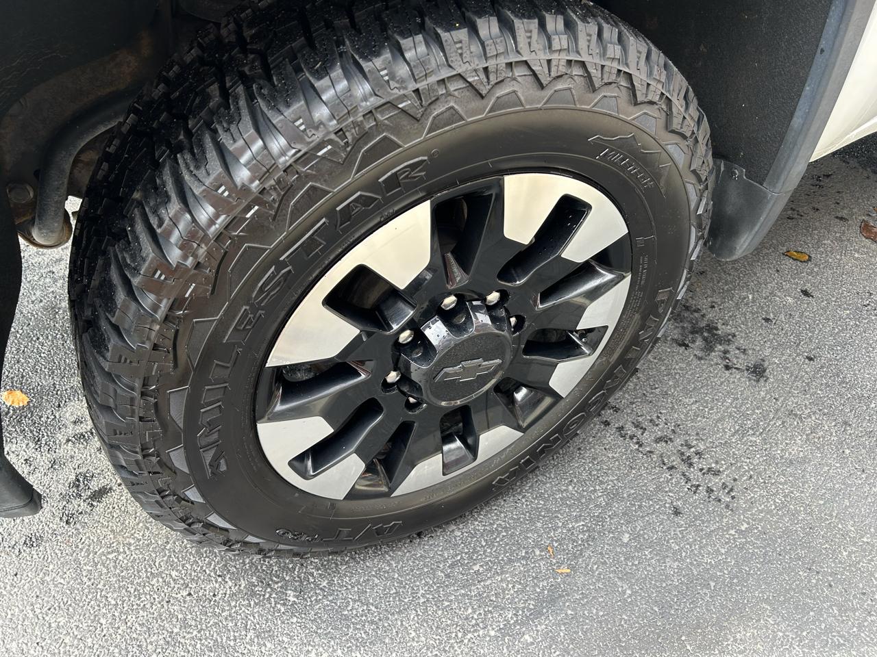 Chevrolet Silverado 2500HD 4WD Crew Cab 159" Custom 2020