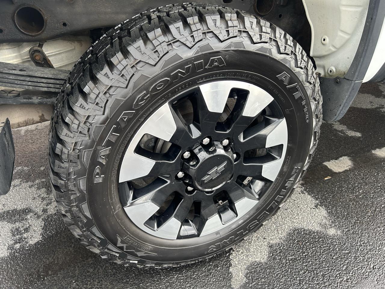 Chevrolet Silverado 2500HD 4WD Crew Cab 159" Custom 2020