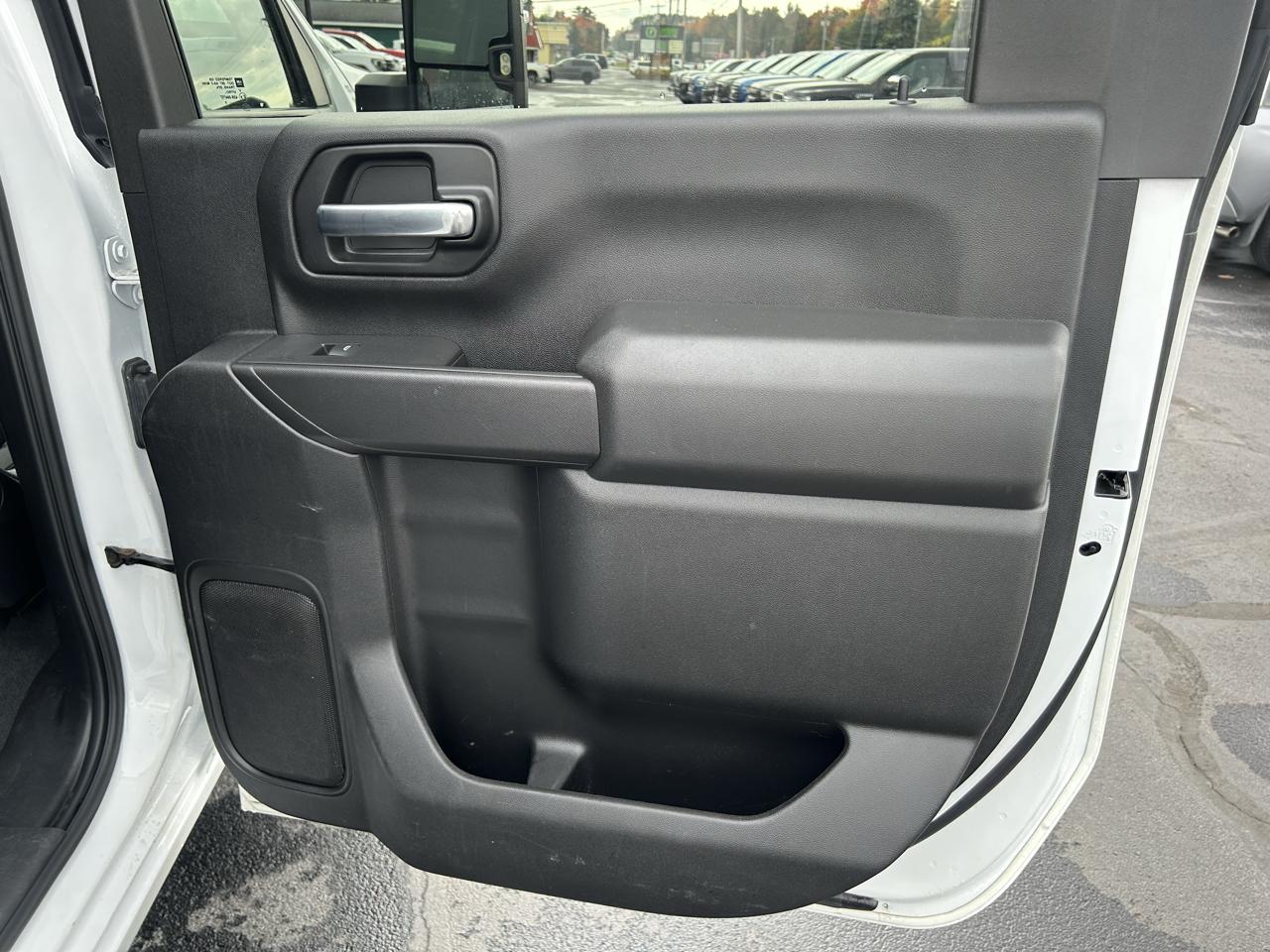 Chevrolet Silverado 2500HD 4WD Crew Cab 159" Custom 2020