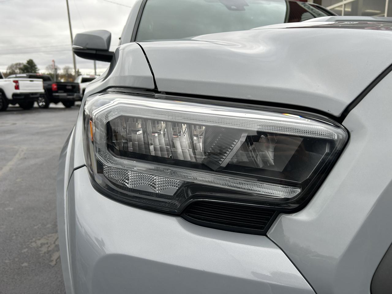 Toyota Tacoma 4WD TRD Off Road Double Cab 5' Bed V6 MT (Natl) 2020
