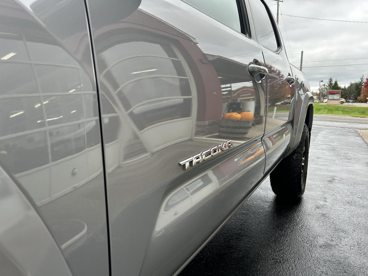 Toyota Tacoma 4WD TRD Off Road Double Cab 5' Bed V6 MT (Natl) 2020