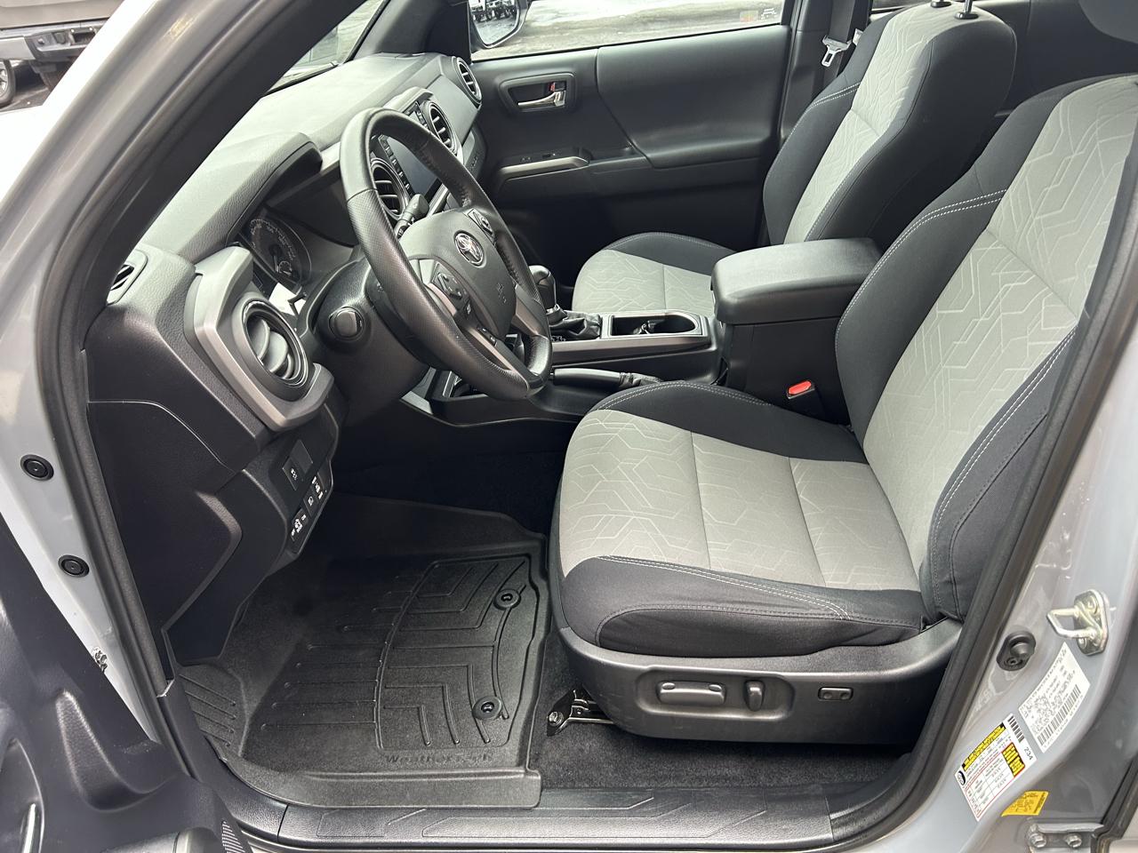 Toyota Tacoma 4WD TRD Off Road Double Cab 5' Bed V6 MT (Natl) 2020