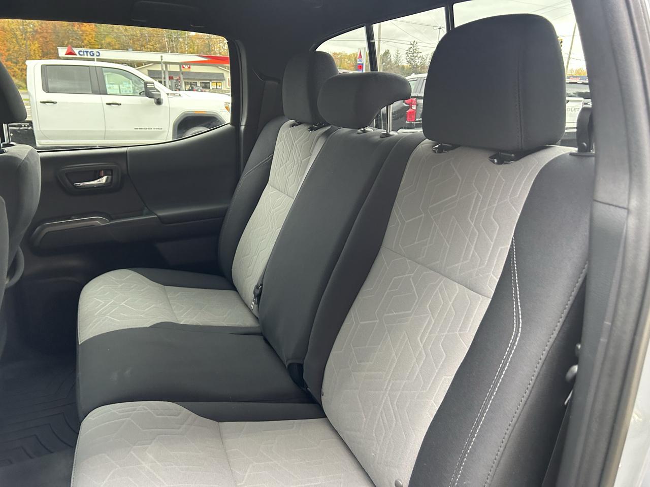 Toyota Tacoma 4WD TRD Off Road Double Cab 5' Bed V6 MT (Natl) 2020
