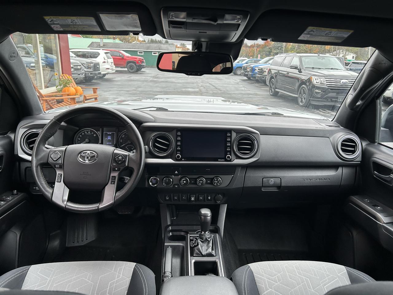 Toyota Tacoma 4WD TRD Off Road Double Cab 5' Bed V6 MT (Natl) 2020