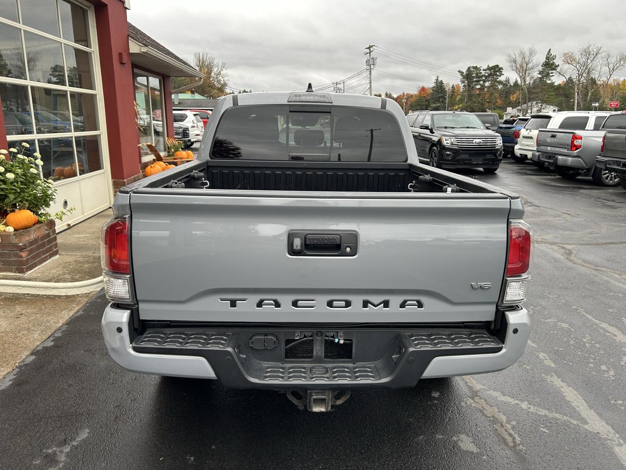 Toyota Tacoma 4WD TRD Off Road Double Cab 5' Bed V6 MT (Natl) 2020