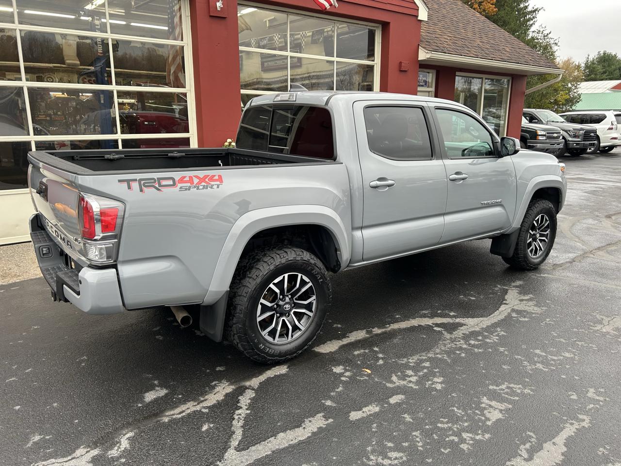 Toyota Tacoma 4WD TRD Off Road Double Cab 5' Bed V6 MT (Natl) 2020