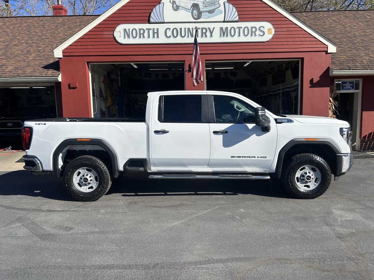 GMC Sierra 2500HD 4WD Crew Cab 159" Pro 2024