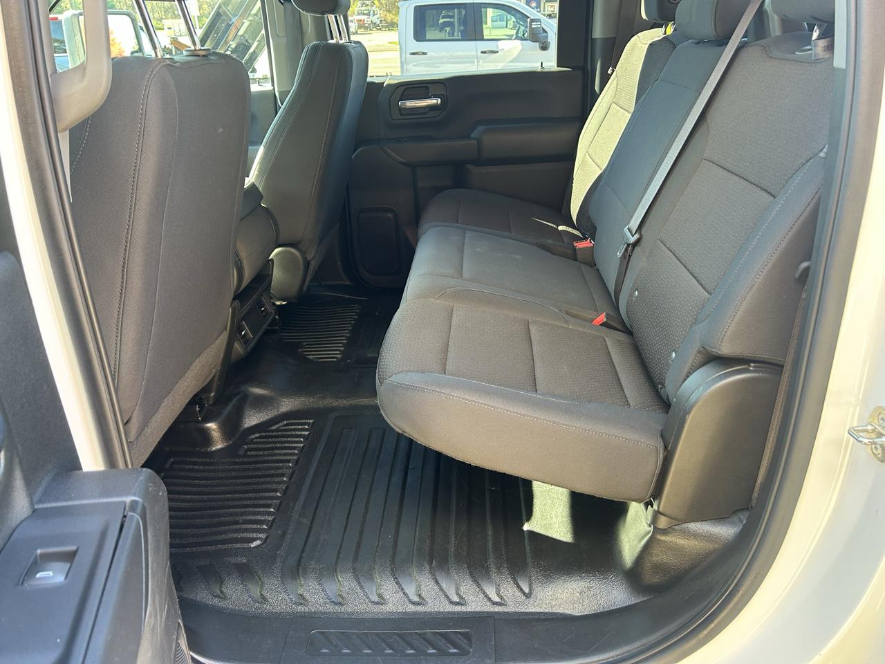 GMC Sierra 2500HD 4WD Crew Cab 159" Pro 2024