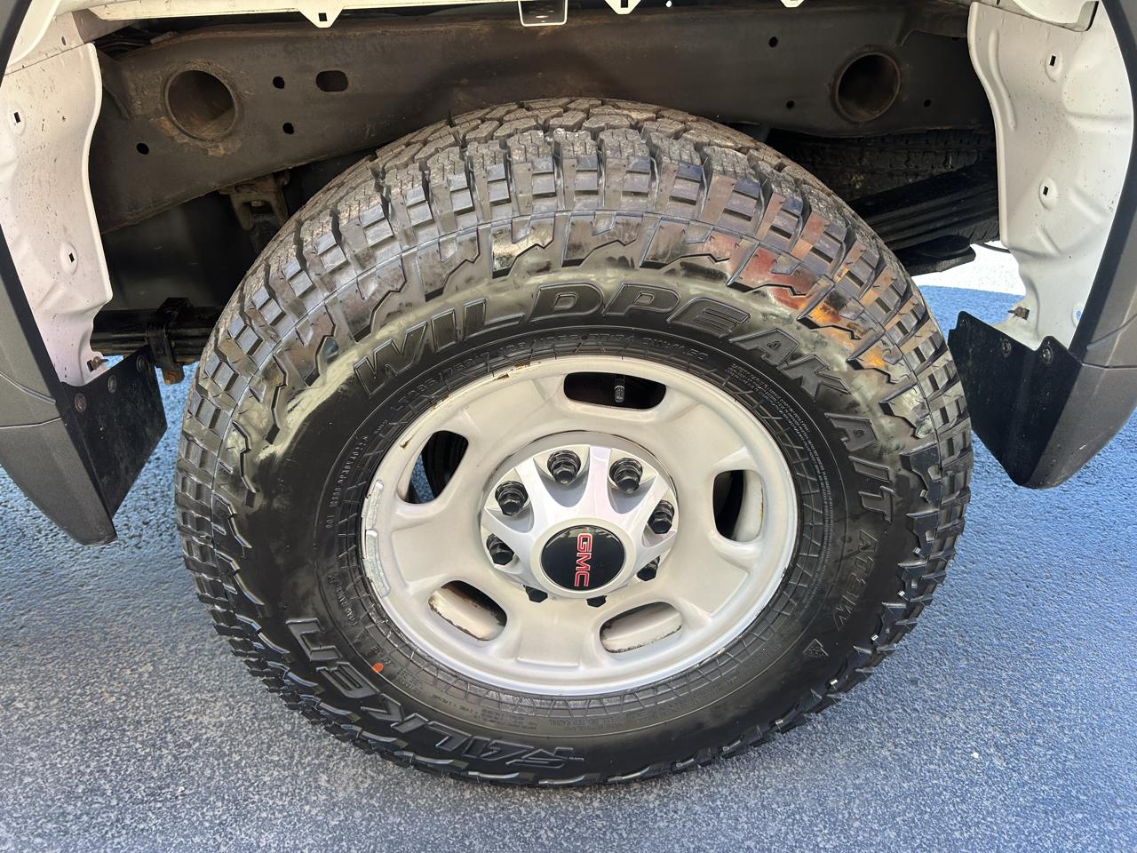 GMC Sierra 2500HD 4WD Crew Cab 159" Pro 2024