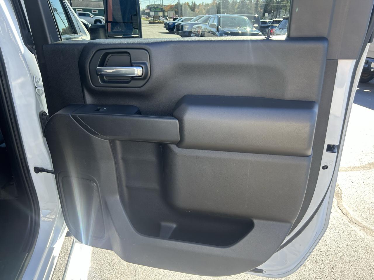 GMC Sierra 2500HD 4WD Crew Cab 159" Pro 2024