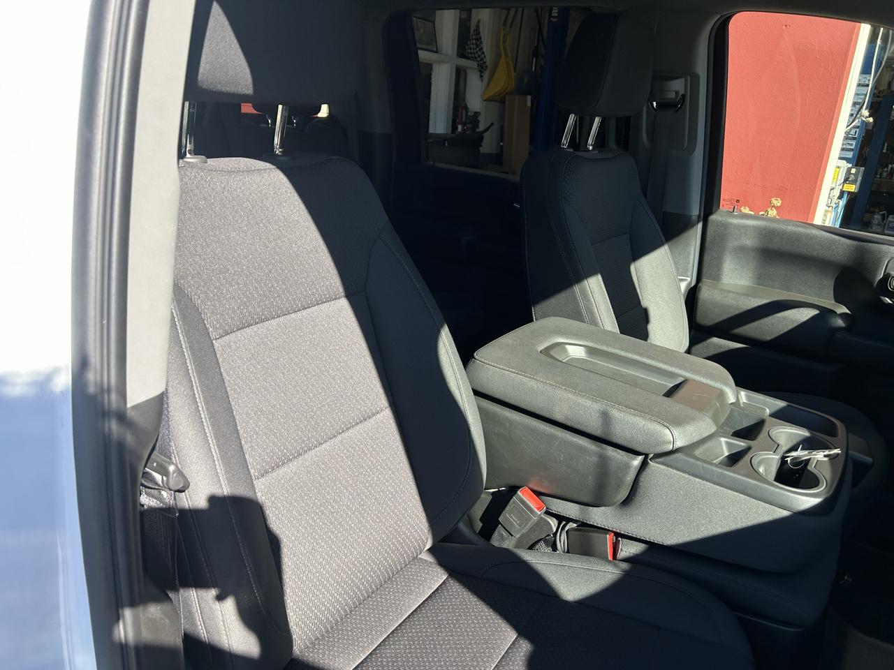 GMC Sierra 2500HD 4WD Crew Cab 159" Pro 2024