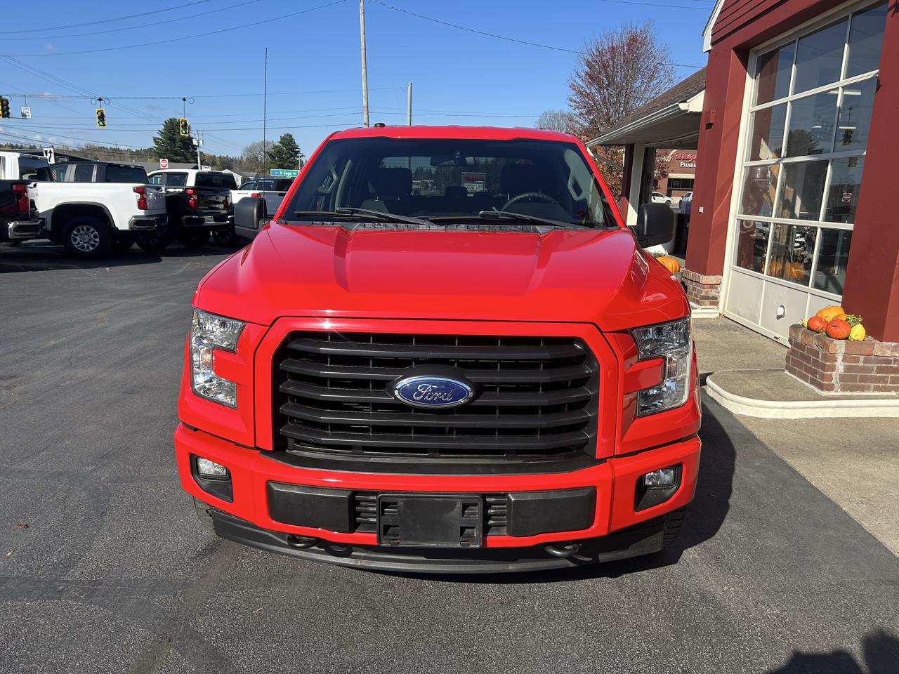 Ford F-150 4WD SuperCrew 145" STX 2017