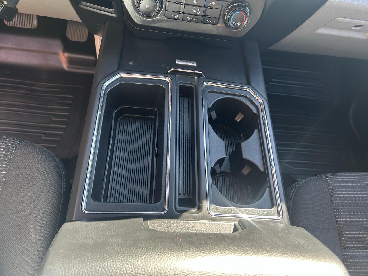 Ford F-150 4WD SuperCrew 145" STX 2017