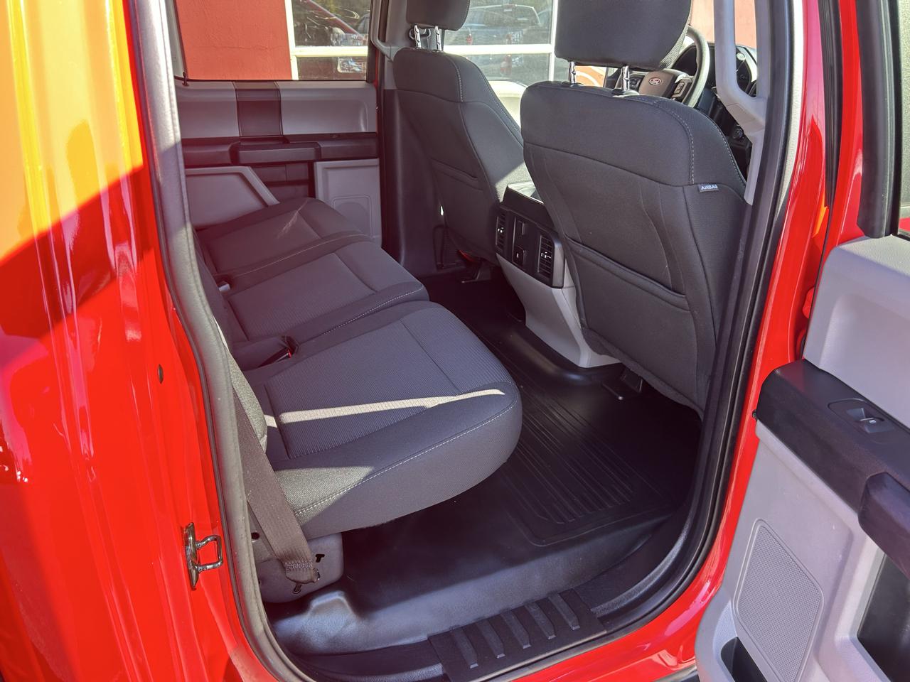 Ford F-150 4WD SuperCrew 145" STX 2017