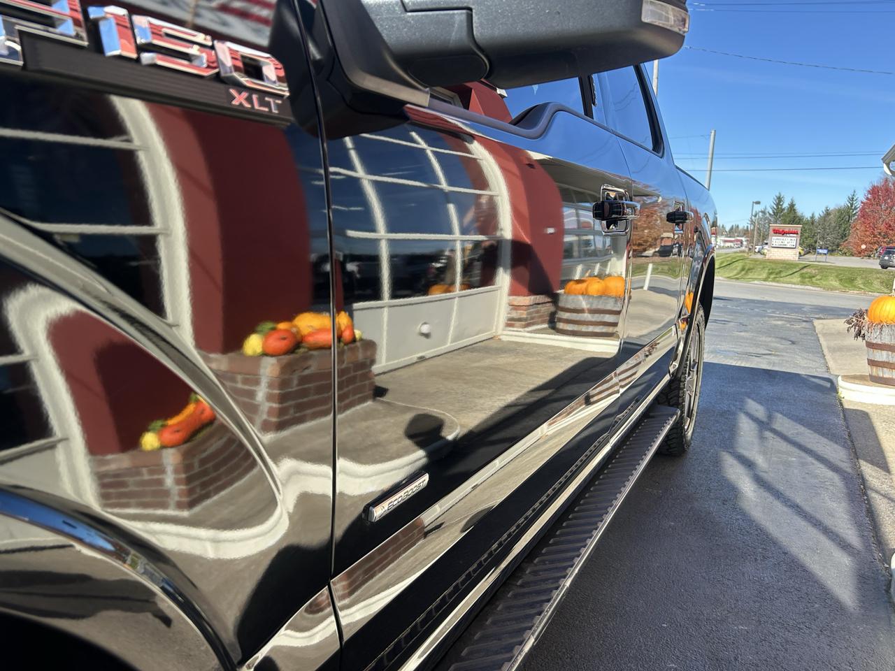 Ford F-150 4WD SuperCrew 145" XLT 2017