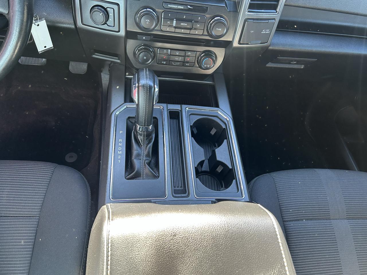 Ford F-150 4WD SuperCrew 145" XLT 2017