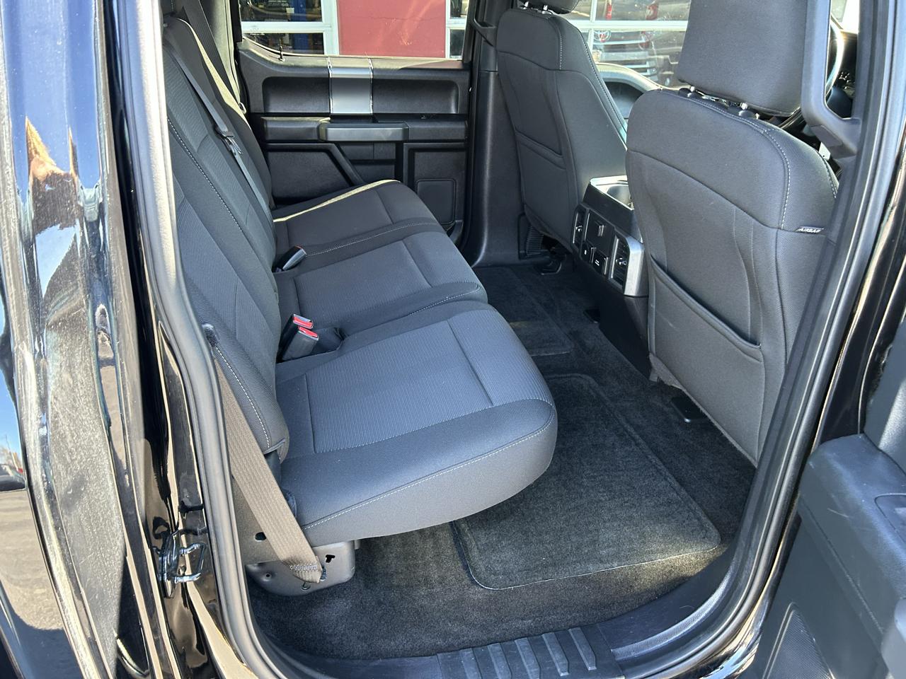 Ford F-150 4WD SuperCrew 145" XLT 2017