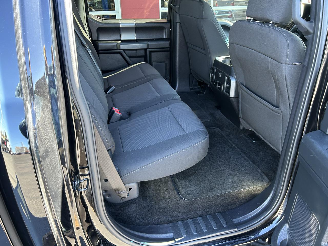 Ford F-150 4WD SuperCrew 145" XLT 2017